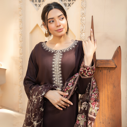 UA-60 Embroidered Viscose Linen 3 Pc Pakistani Dress | UMNAA