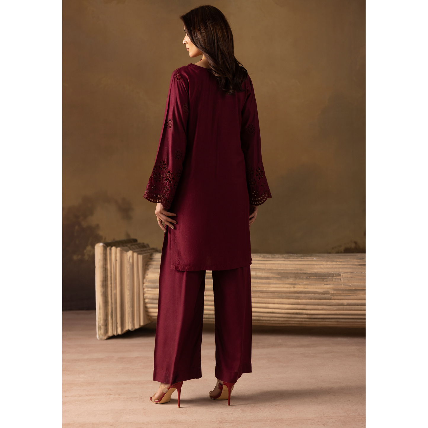 UMS-50 "Luxkari" Linen Chikenkari Co-Ords 2 pc Set by Simrans