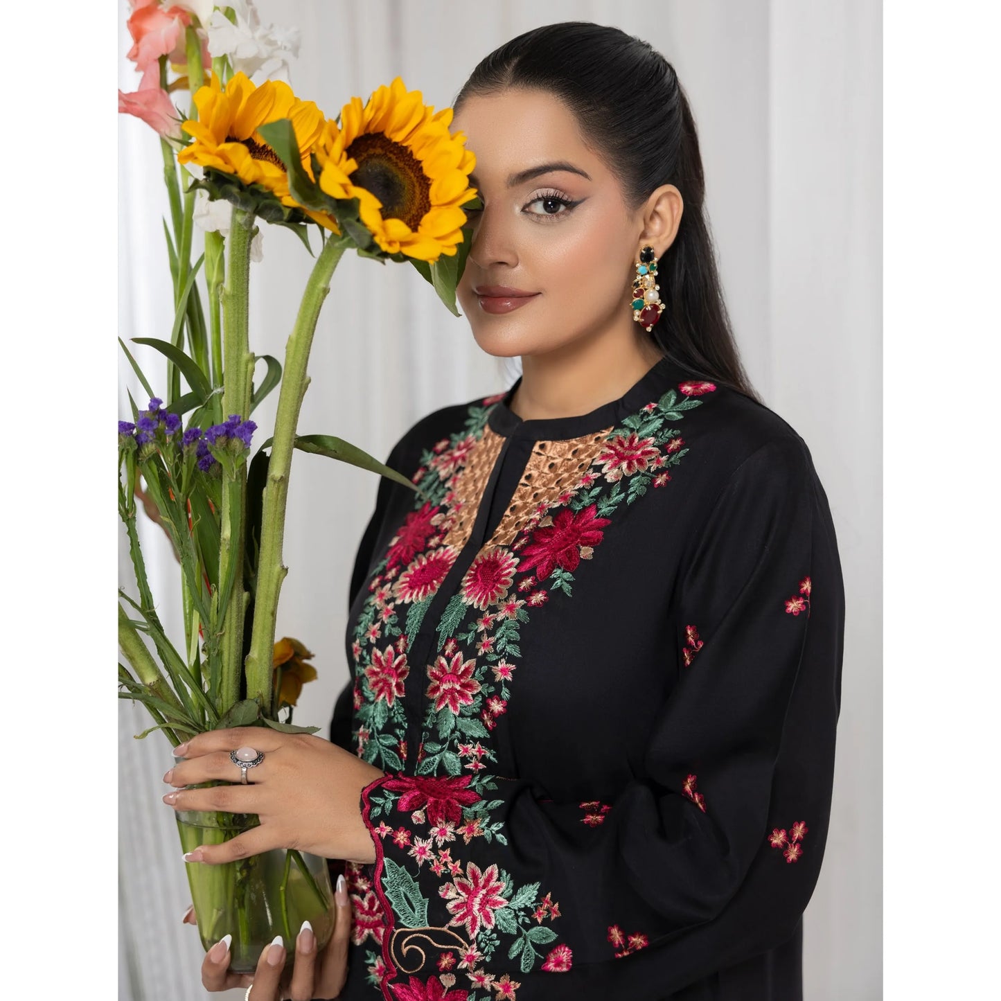 UTT-22 Embroidered Viscose Linen Kaftan Style 2 Piece Co Ord Set Collection by Traditional Thread