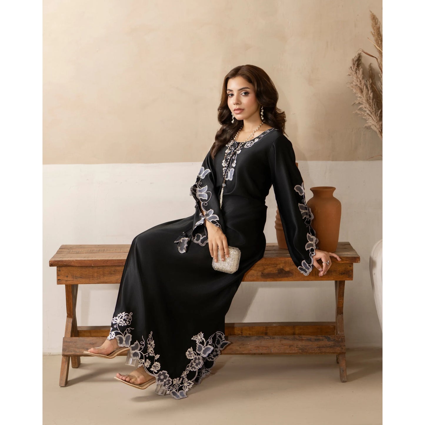 RA-39 Embroidered kaftan 2 Pc - Raniya.h