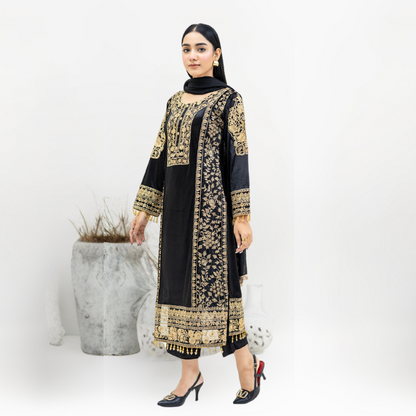 Luxury Embroidered Velvet Dress with Chiffon Dupatta 3 Pc | Winter Collection | Rangz | UMRGZ3900