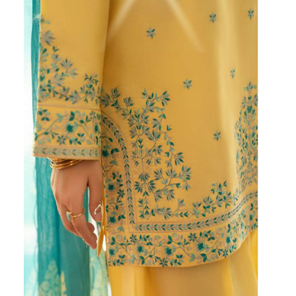 UCA-20 Luxury Cambric Cotton Farshi Shalwar Collection | Ready to Wear | Casuallite