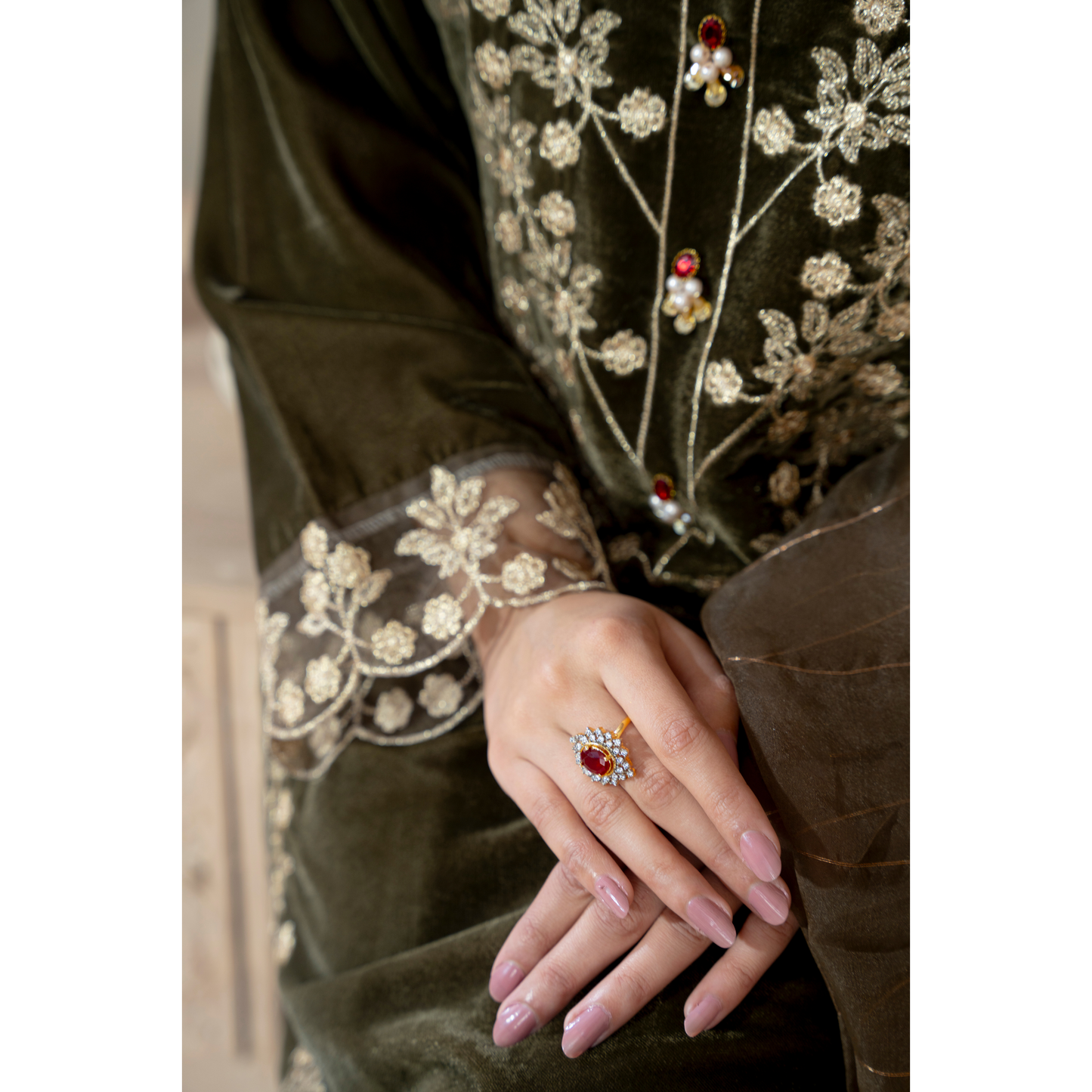 3 Pc Luxury velvet Dress | Winter Collection | Raniya.h | UMRAH01001