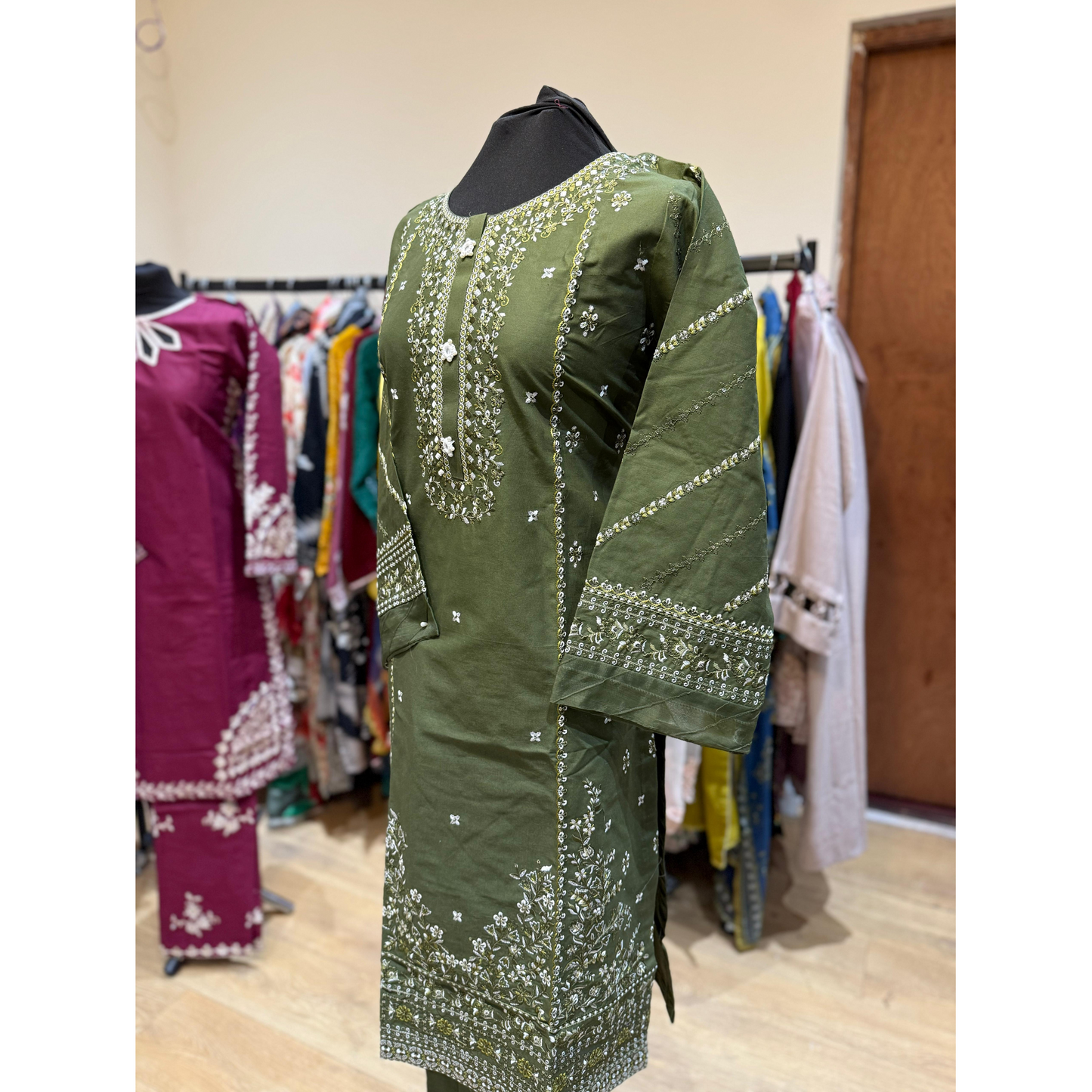 2 Pc Embroidered Khaddar Co-Ord Set  | Ready to wear| Hayats