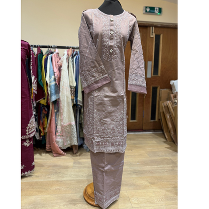 2 Pc Embroidered Khaddar Co-Ord Set  | Ready to wear| Hayats