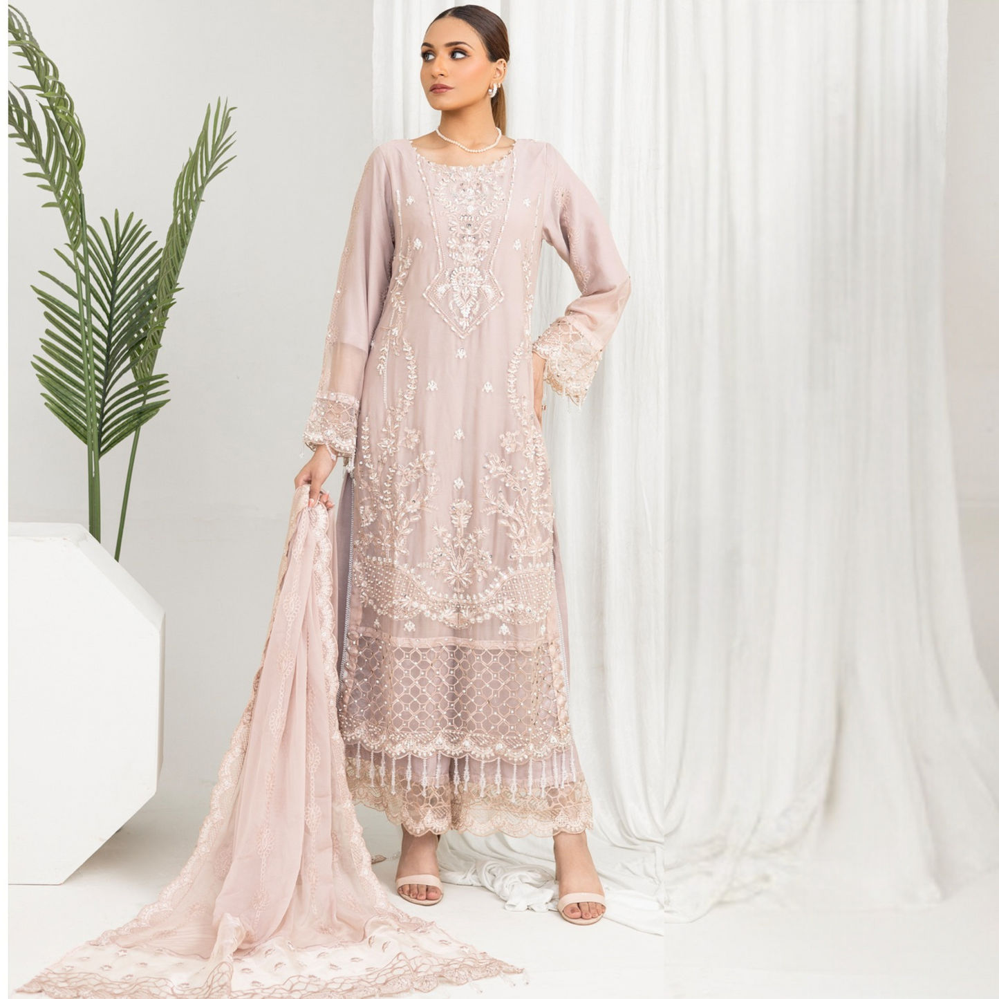 Luxury Embroidered Chiffon Dress 3 Pc | Winter Collection | Rangz | UMRGZ3601