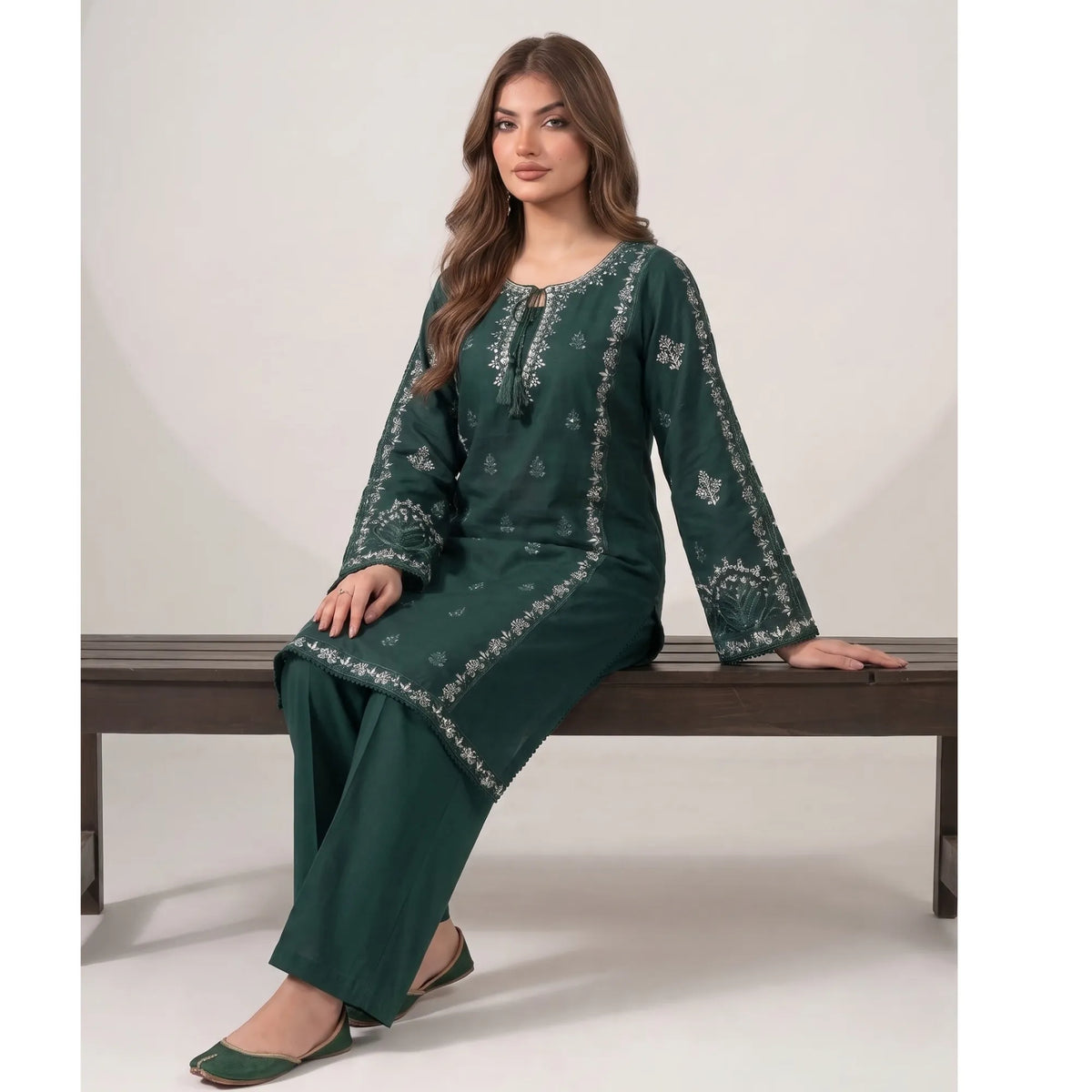 UA-305 Embroidered Dhanak Co-Ord set | Umnaa