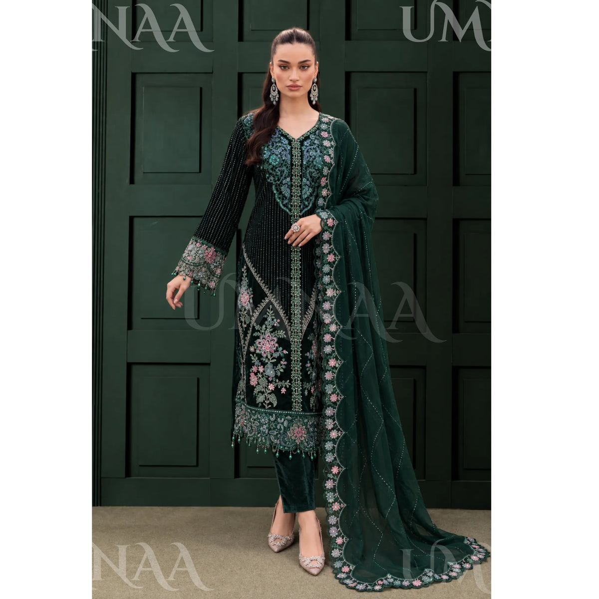 UA-314 Embroidered Luxury Velvet Collection | Umnaa