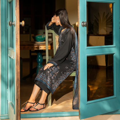 UCA-29 "Misha" Embroidered Linen Ready to Wear Winter Collection by Casuallite