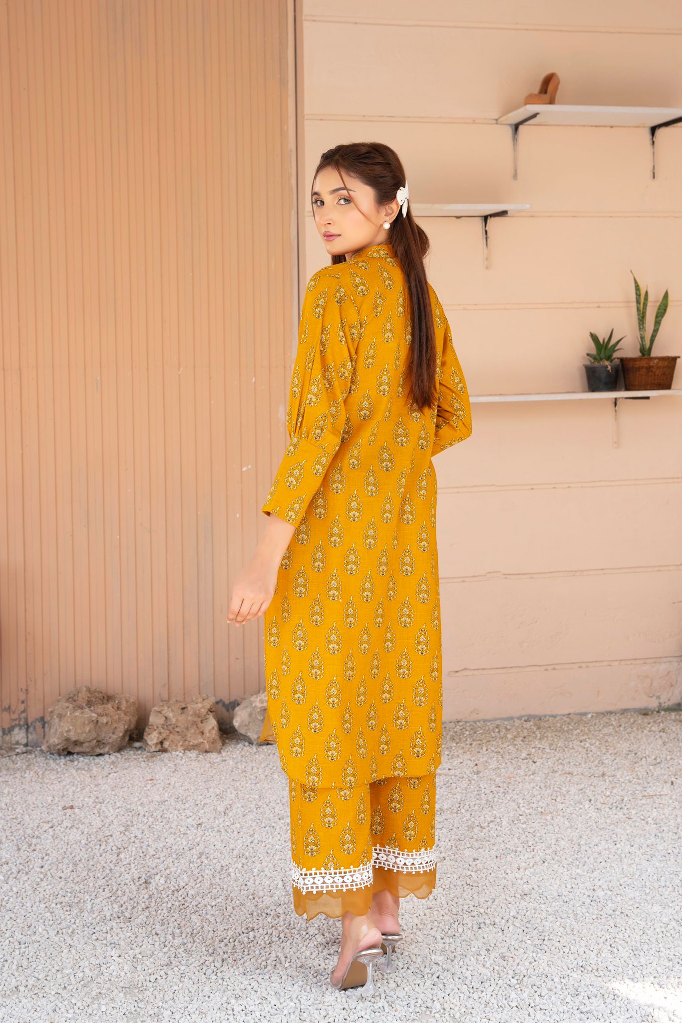 2-Piece Stitched Slub khaddar Outfit By RANIYA.H