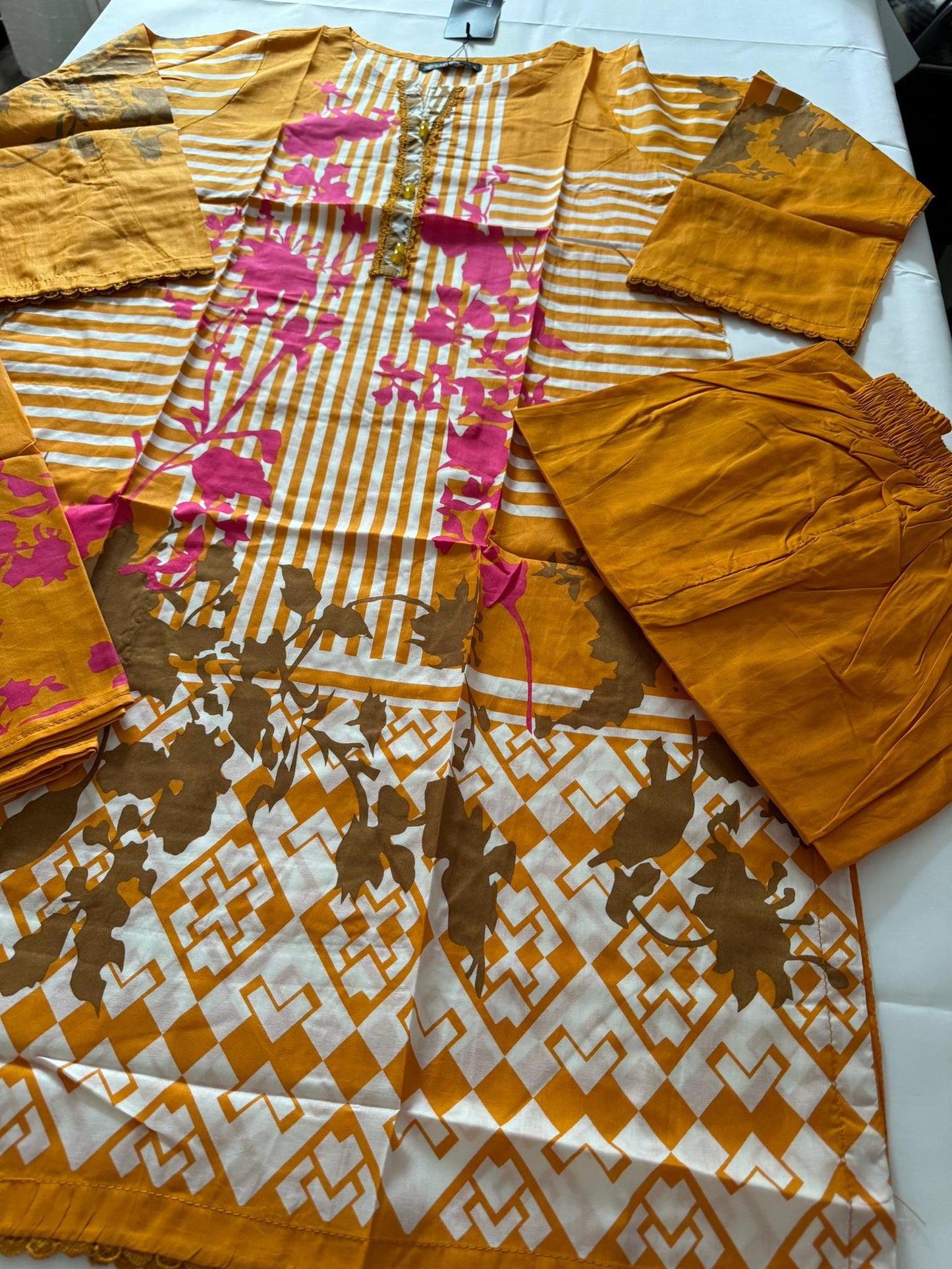 Tangerine 3 Pc Ready to wear Printed Lawn Dress - Saphron