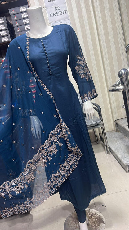 Embroidered Linen Long Frock Dress with Heavy Embroidered Chiffon Dupatta (UMNAA)