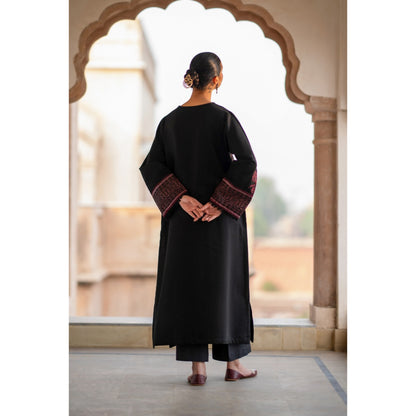2 Pc Embroidered Lawn ready to wear Dress | Summer Wear | Tana bana