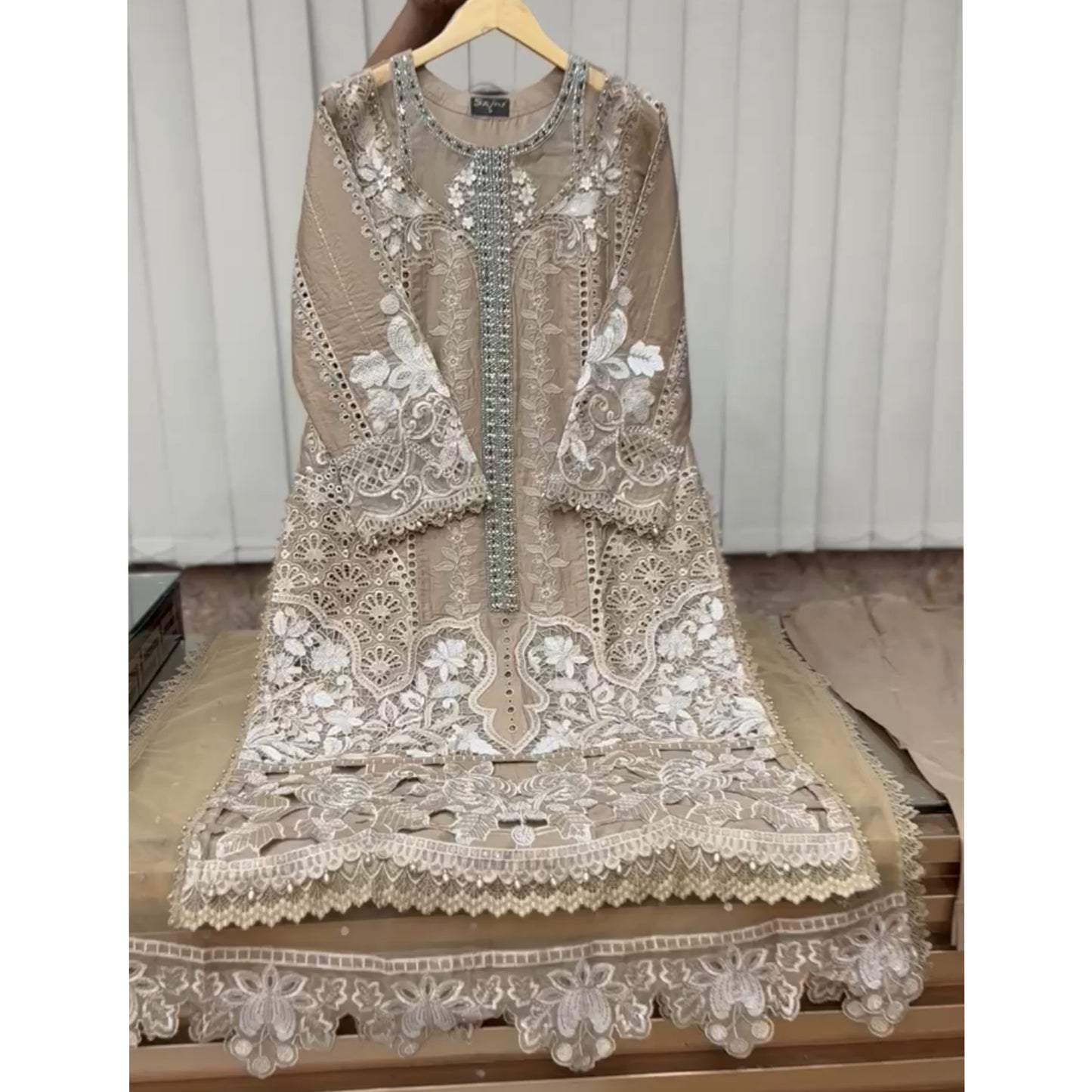 UA-92 Embroidered Lawn 3 Pc Ready to wear Collection | Umnaa
