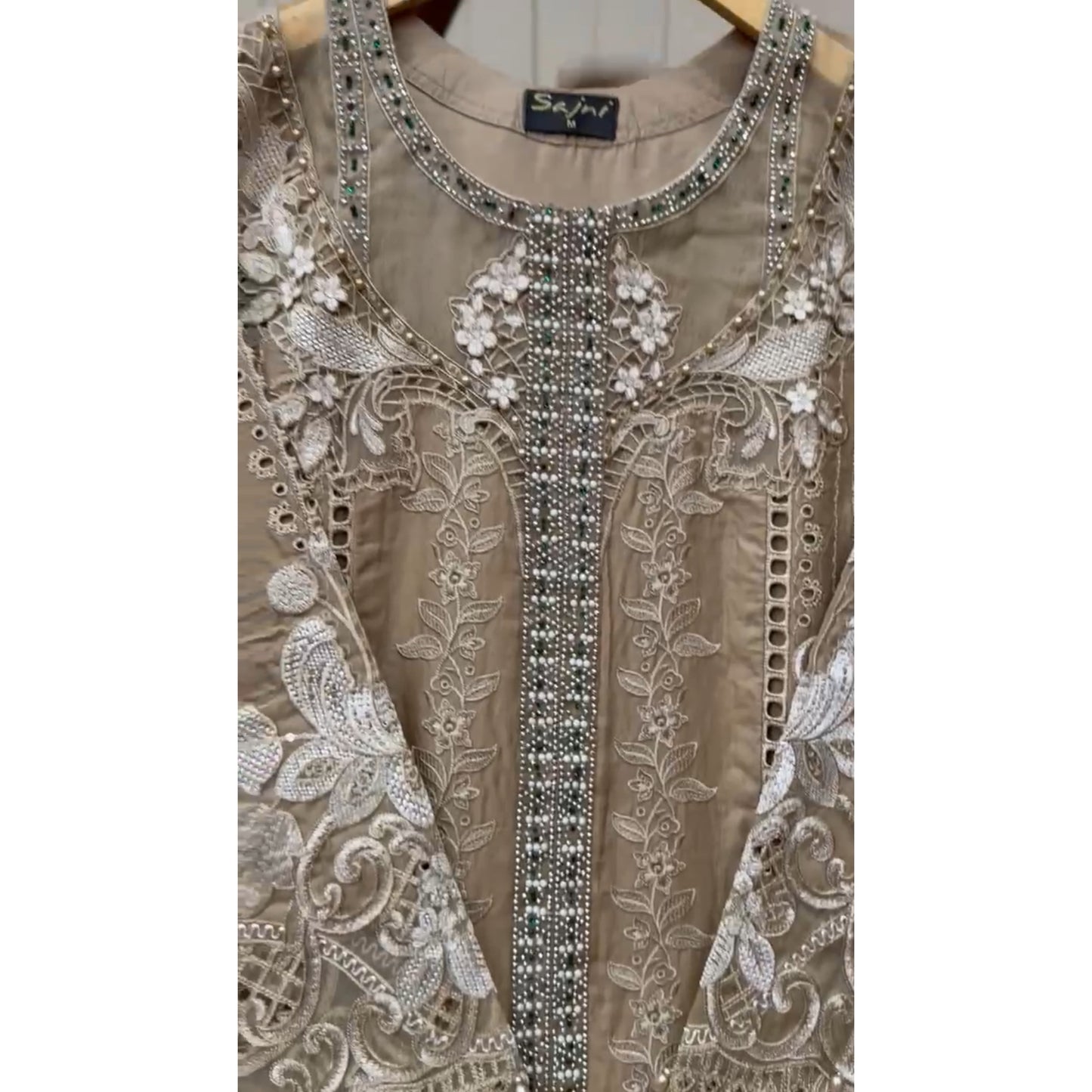 UA-92 Embroidered Lawn 3 Pc Ready to wear Collection | Umnaa