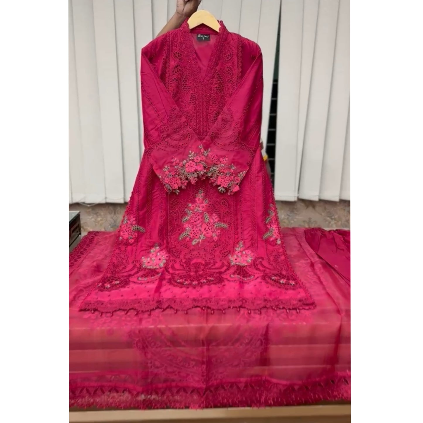 UA-92 Embroidered Lawn 3 Pc Ready to wear Collection | Umnaa