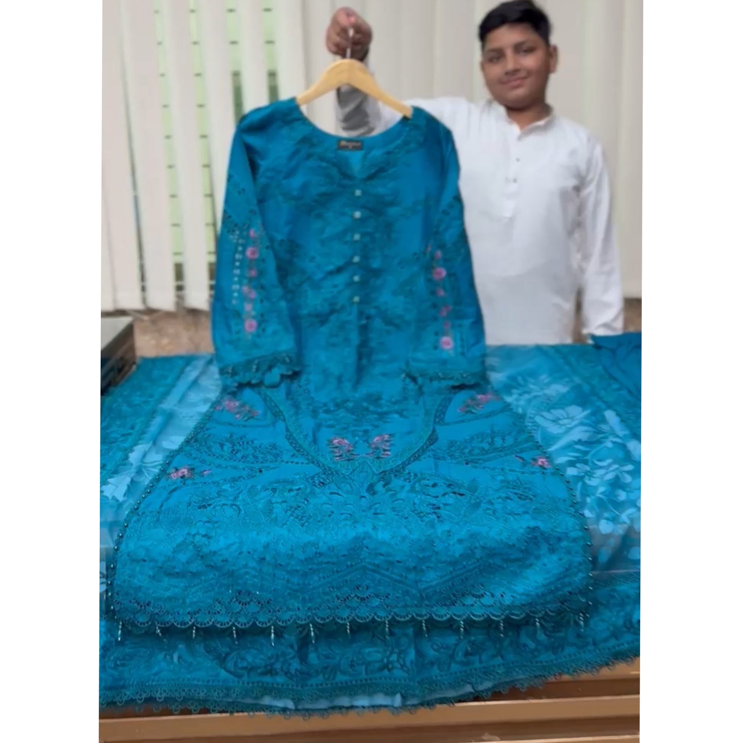 UA-92 Embroidered Lawn 3 Pc Ready to wear Collection | Umnaa