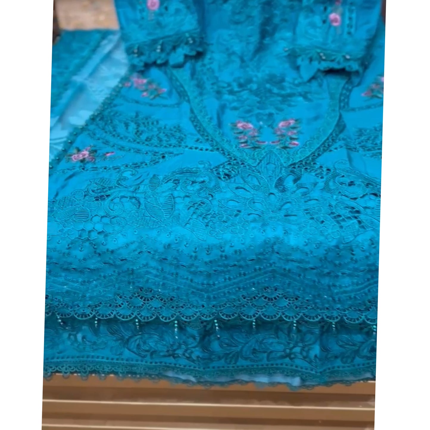 UA-92 Embroidered Lawn 3 Pc Ready to wear Collection | Umnaa