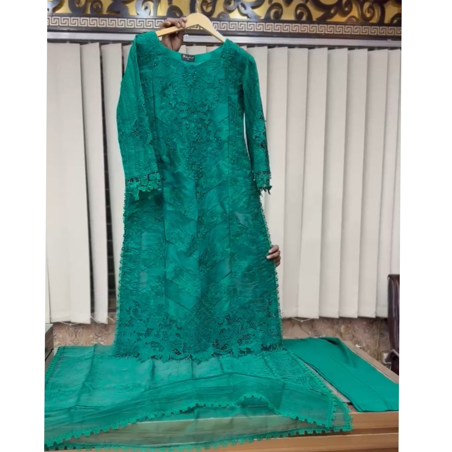 UA-92 Embroidered Lawn 3 Pc Ready to wear Collection | Umnaa
