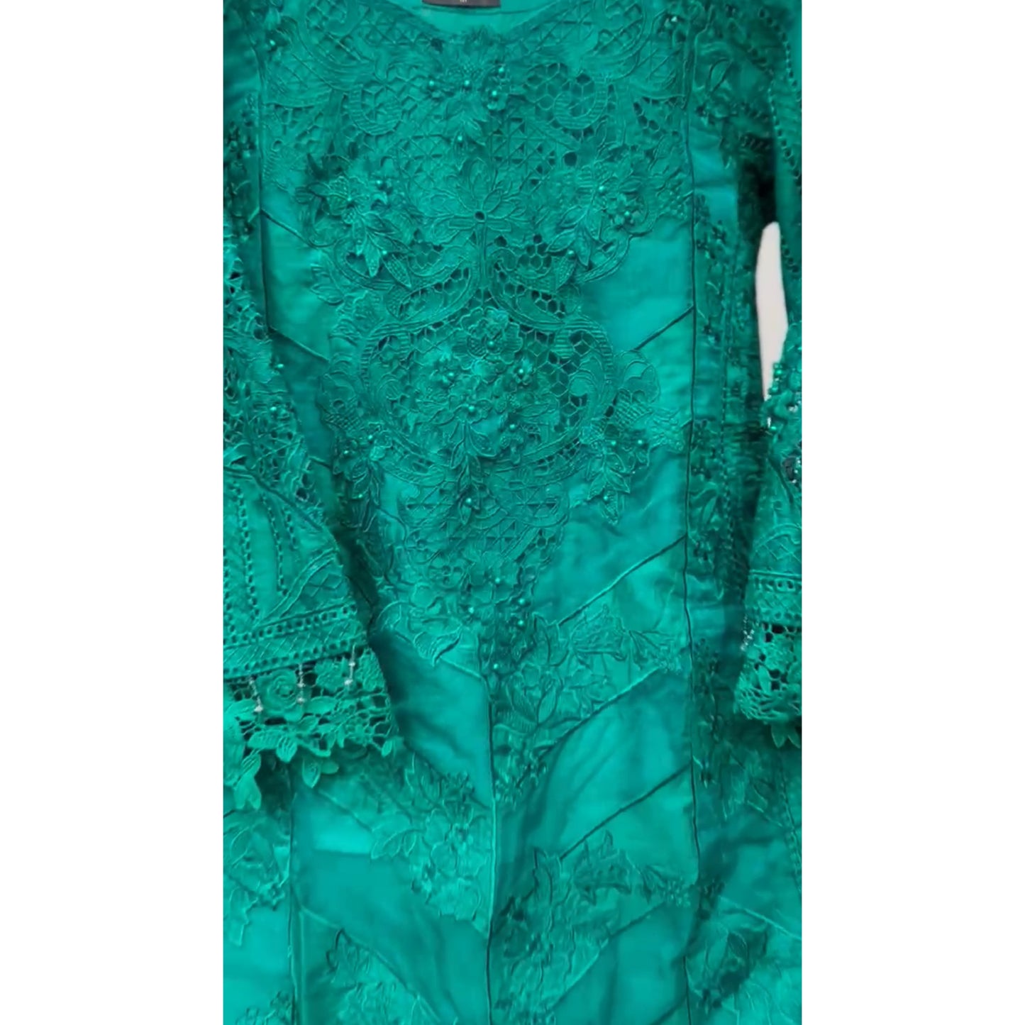 UA-92 Embroidered Lawn 3 Pc Ready to wear Collection | Umnaa