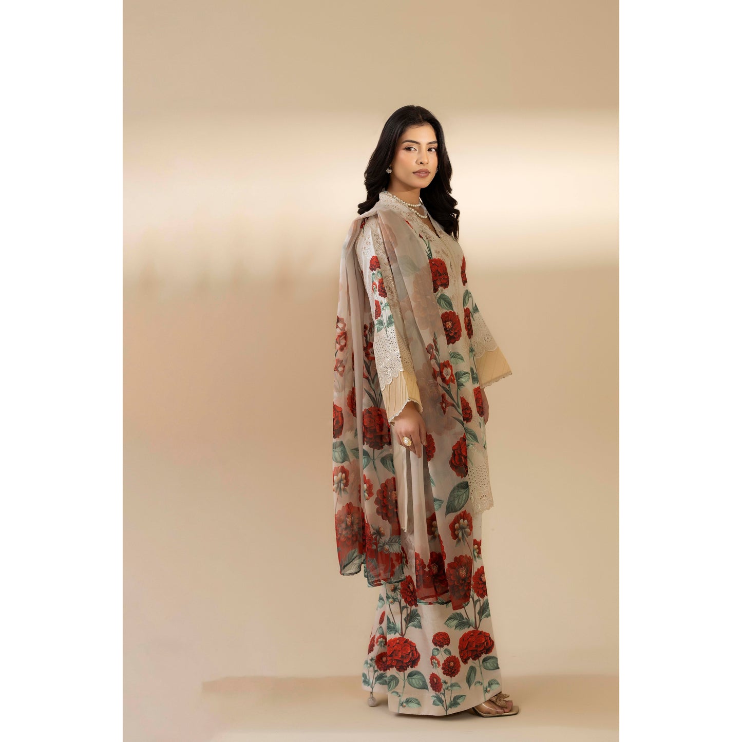 UTT-15 AMALTAS VOL 2 Printed Embroidered Slub Khaddar Collection by Traditional Thread