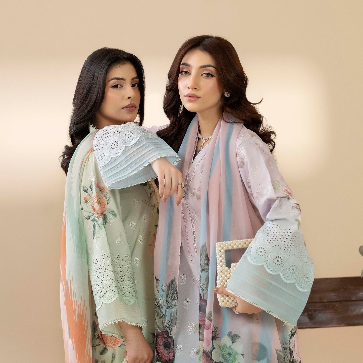 UTT-15 AMALTAS VOL 2 Printed Embroidered Slub Khaddar Collection by Traditional Thread
