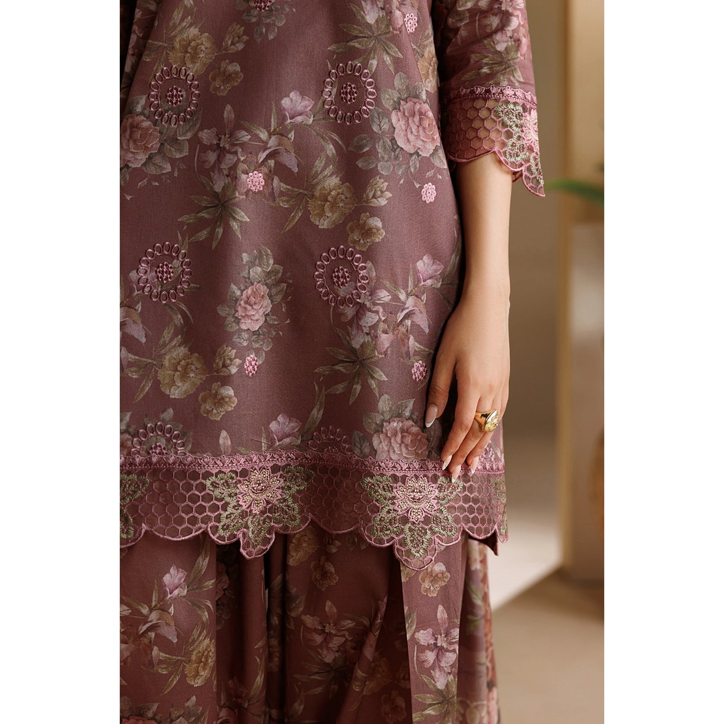 UE-01 Daastan Edit 2 Embroidered Printed Lawn Collection by Esra Fashion