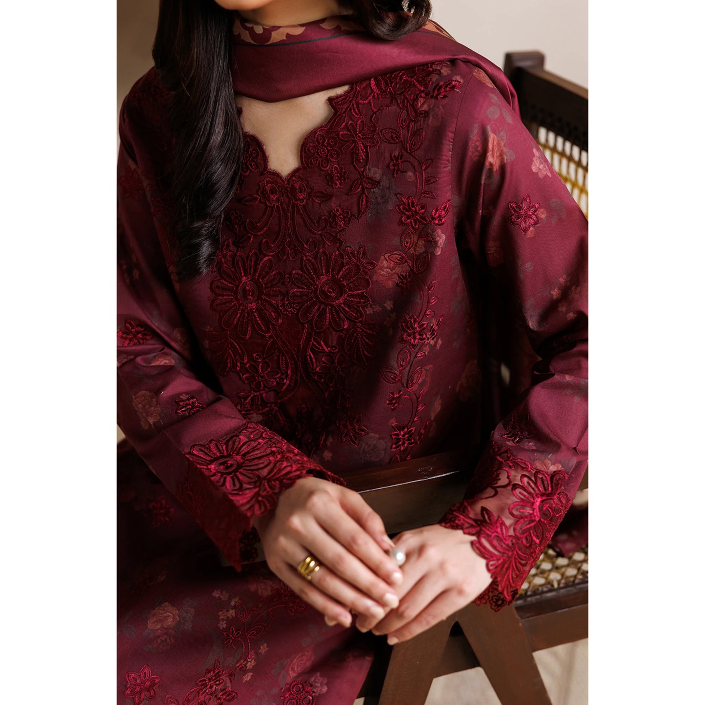 UE-01 Daastan Edit 2 Embroidered Printed Lawn Collection by Esra Fashion