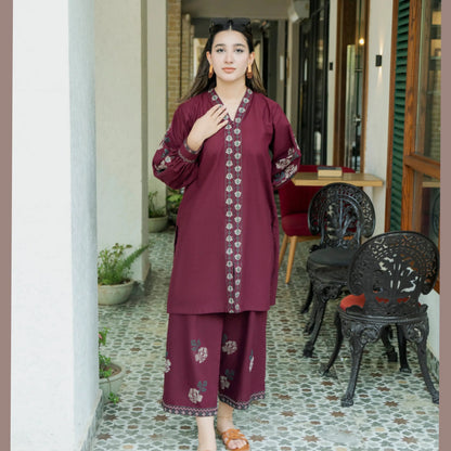 UA-252 Embroidered Cambric Cotton 2 Pc Co-Ord Set by Umnaa