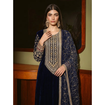 UA-324 Embroidered Velvet Kaftan 3 Pc | Umnaa