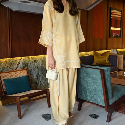 UA-261 Embroidered Cambric Cotton 2 Pc Co-Ord Set with Farshi Shalwar by Umnaa