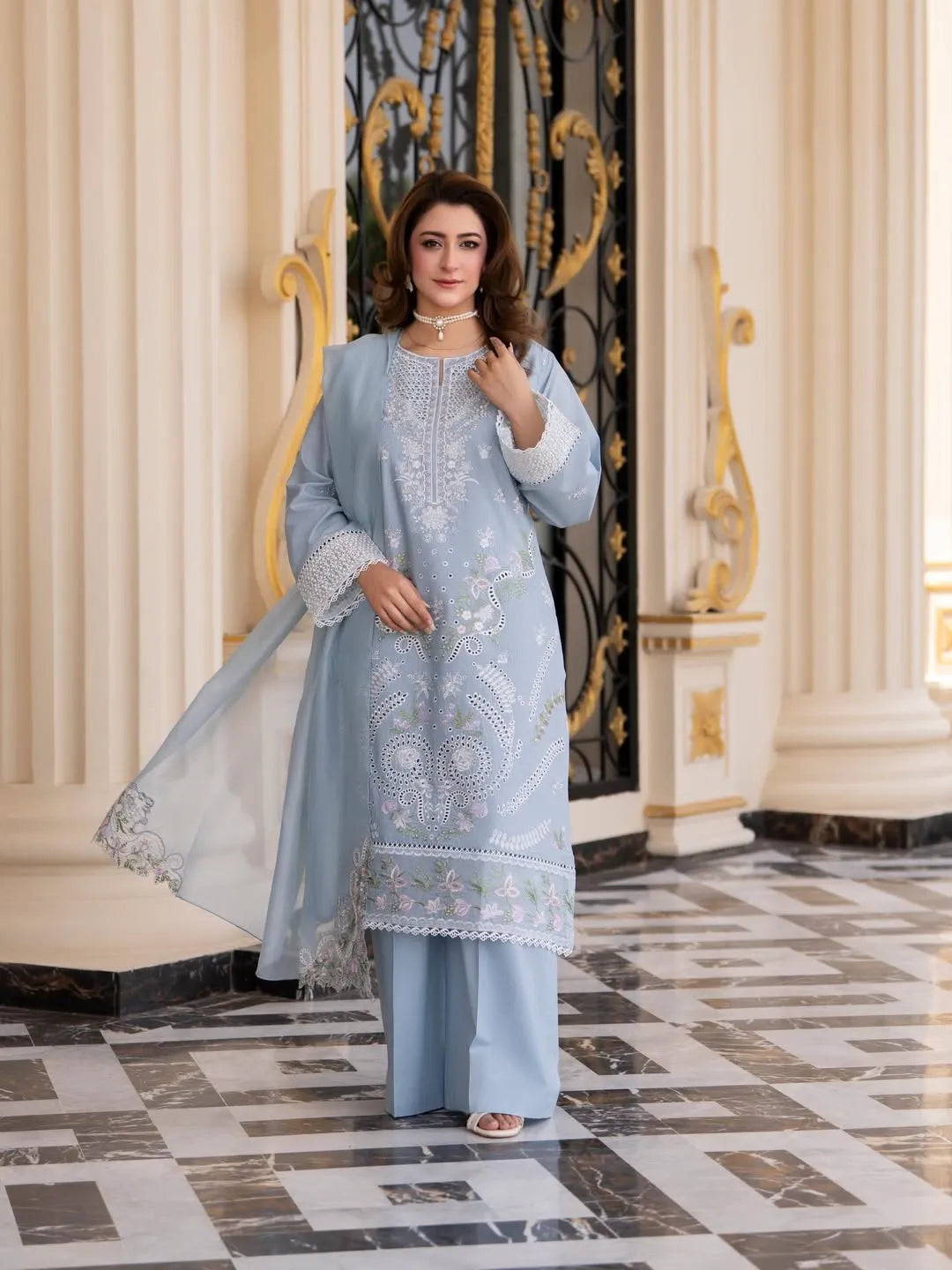 RA-31 Range-e-Eid Embroidered Lawn 3 Piece Collection by Raniya.h | Ready to Wear Pakistani Asian clothes