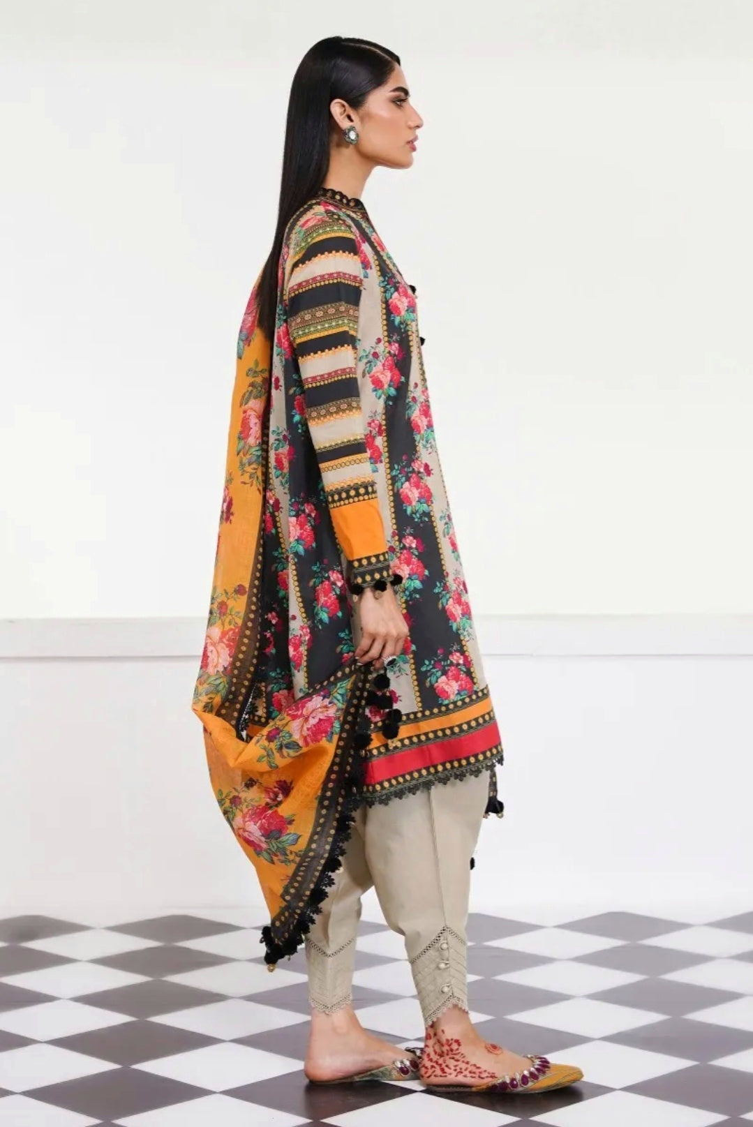 Mahay by Sana Safinaz Stitched 3 Piece Summer Lawn Collection 2023