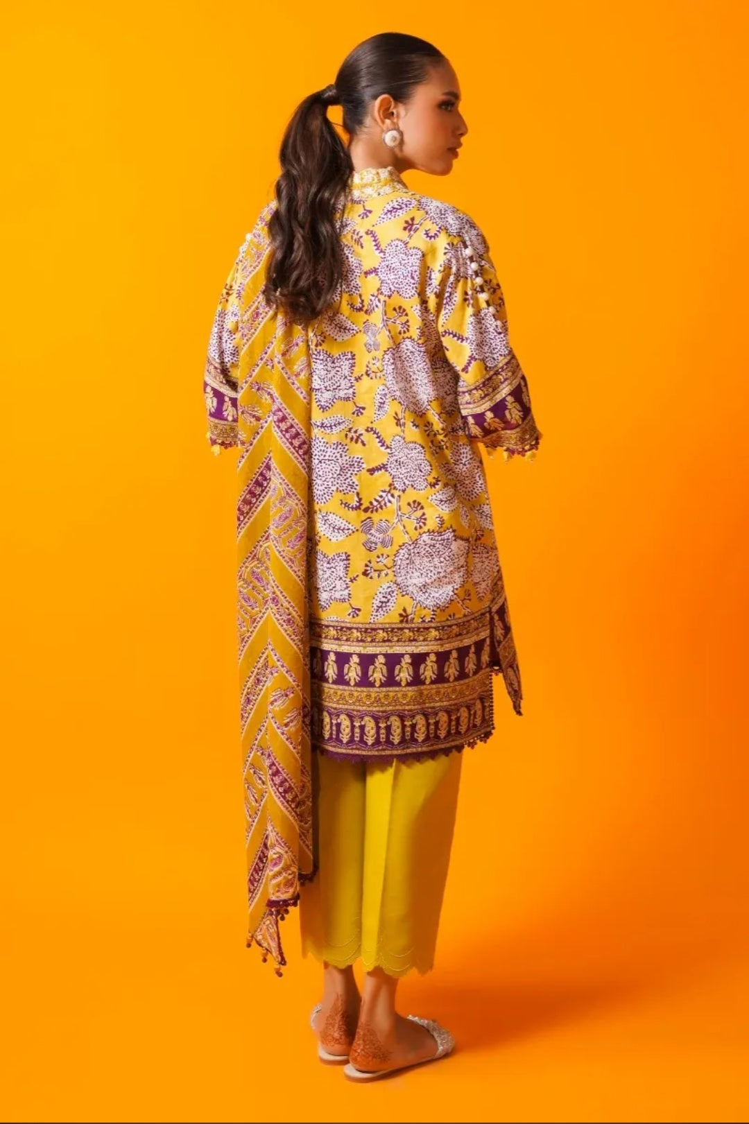 Mahay by Sana Safinaz Stitched 3 Piece Summer Lawn Collection 2023