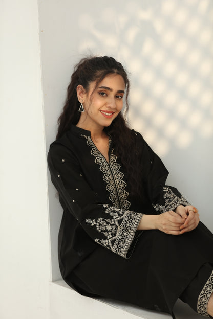 2 Pc Ready to wear Embroidered Cotton Outfit - Umnaa