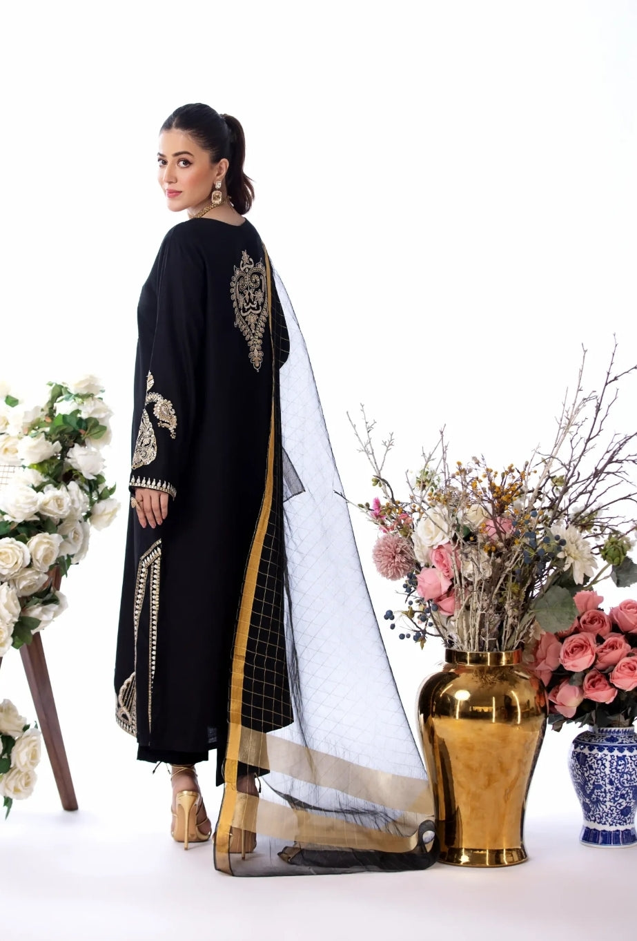 (Black S.N) 3 Pc Embroidered Cambric Cotton Suit-Heera's