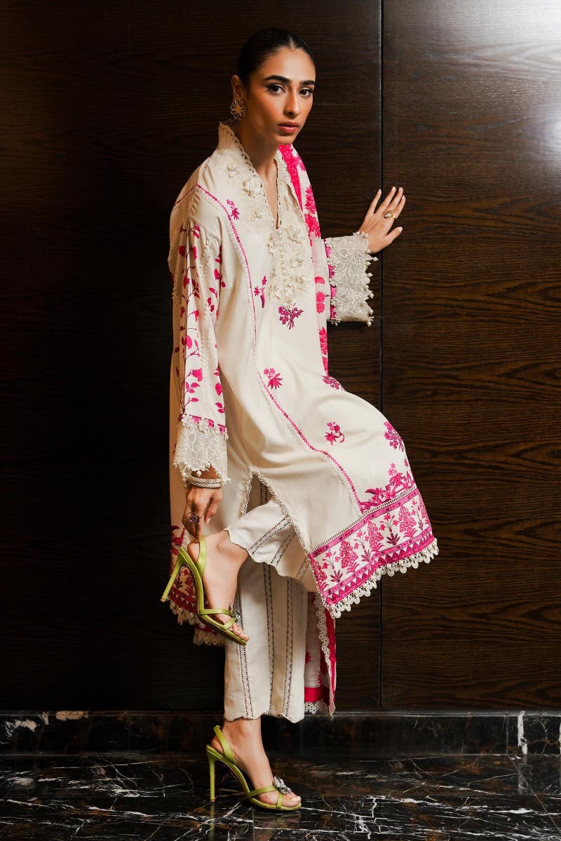 Muzlin By Sana Safinaz Stitched 3 Piece-Winter Collection