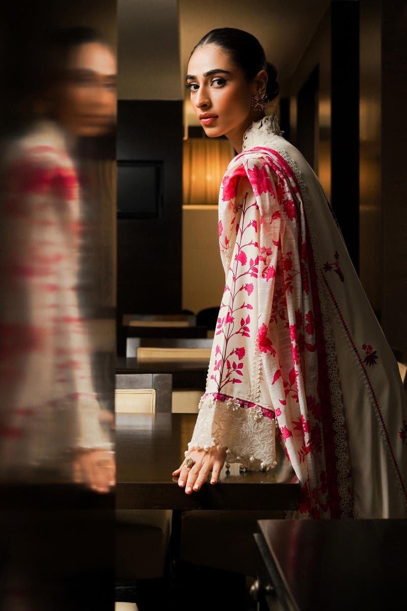 Muzlin By Sana Safinaz Stitched 3 Piece-Winter Collection