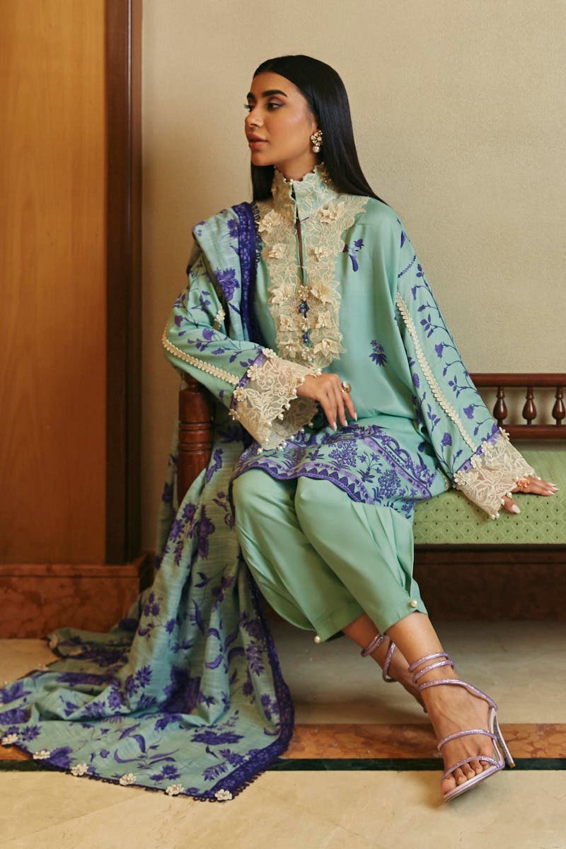 Muzlin By Sana Safinaz Stitched 3 Piece-Winter Collection