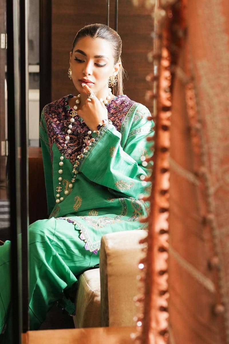 Muzlin By Sana Safinaz Stitched 3 Piece-Winter Collection