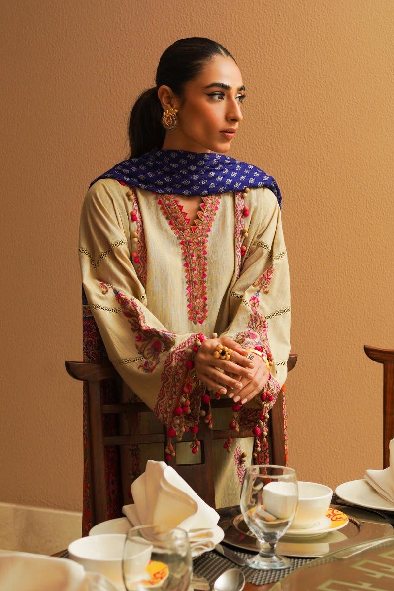 Muzlin By Sana Safinaz Stitched 3 Piece-Winter Collection