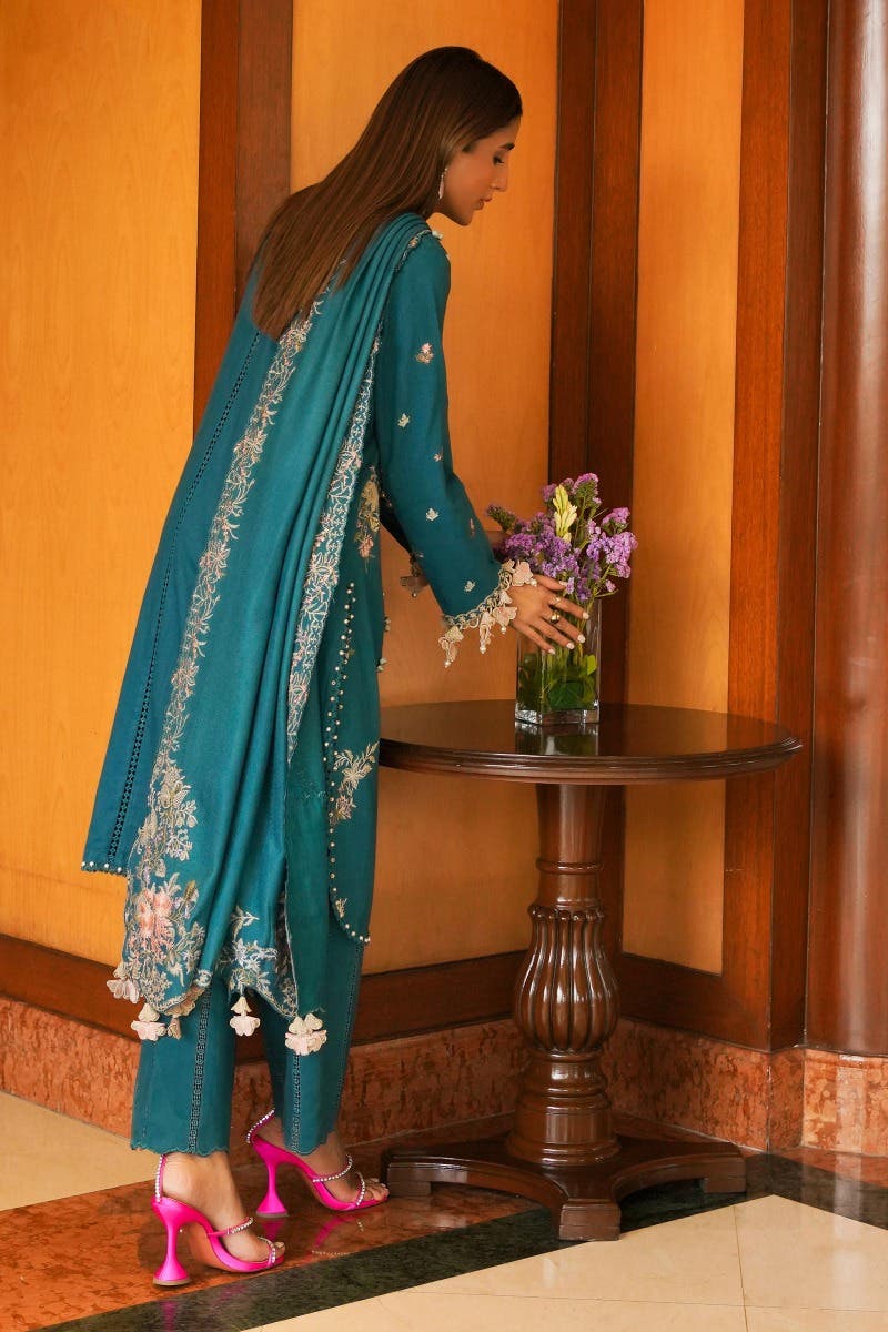 Muzlin By Sana Safinaz Stitched 3 Piece-Winter Collection